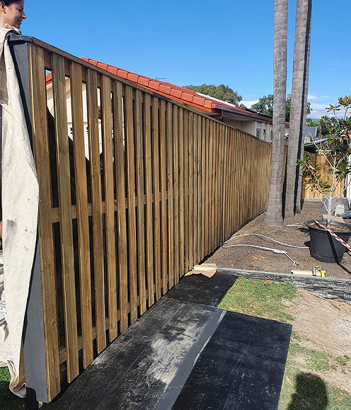 Colorbond and timber fence painting gold coast